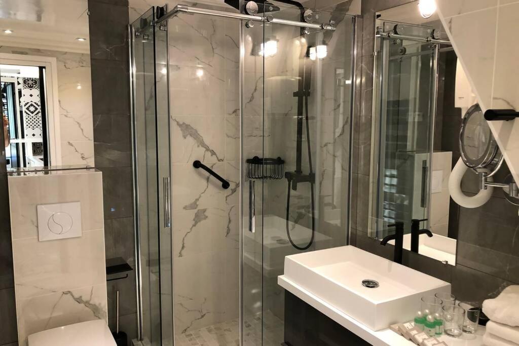 Appartement Rousselet Quartier Bon Marche Paris Viieme Dış mekan fotoğraf